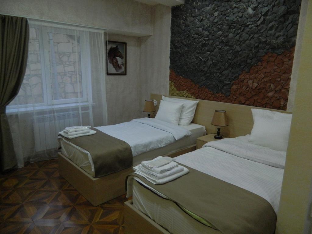 Gayane Hotel Alaverdi Luaran gambar
