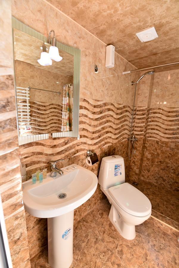 Gayane Hotel Alaverdi Luaran gambar